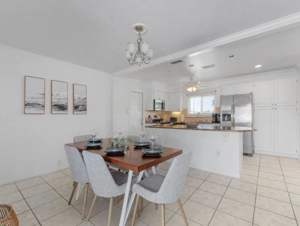 Discover a Great Retreat in Cape Coral - 3 Bedroom Home with Private Pool